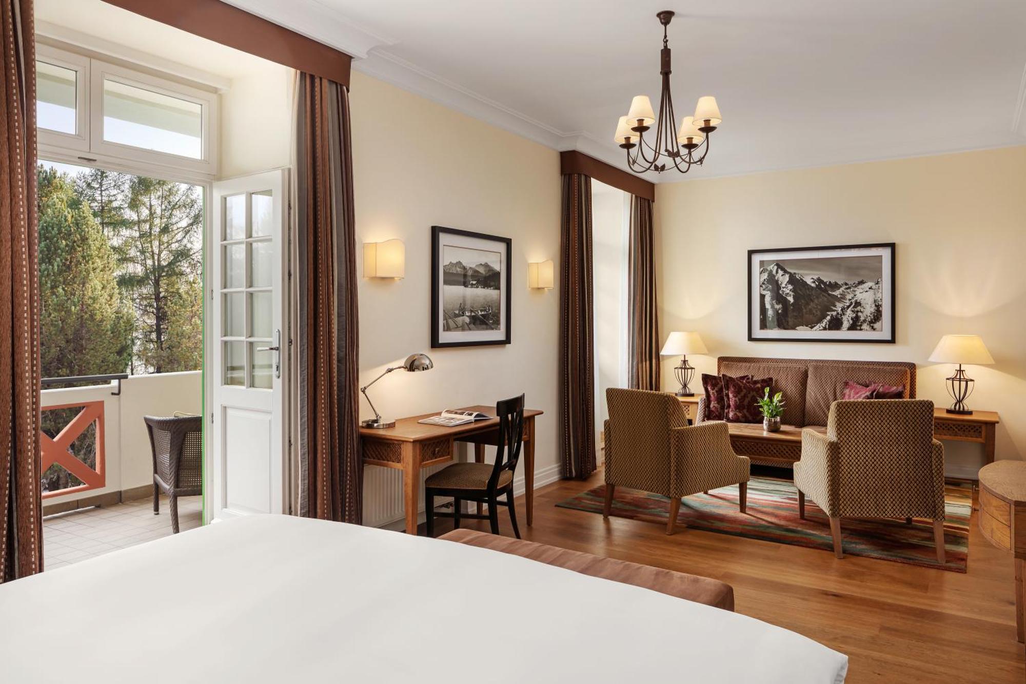 Grand Hotel Kempinski High Tatras Štrbské Pleso Екстериор снимка A suite at the hotel