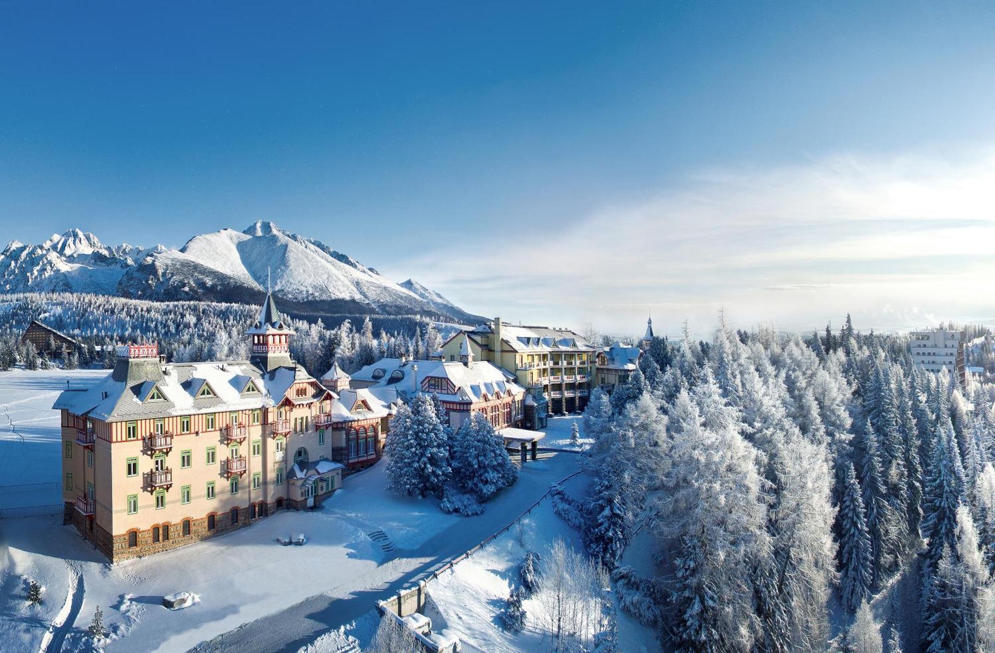 Grand Hotel Kempinski High Tatras Štrbské Pleso Екстериор снимка The resort in 2016