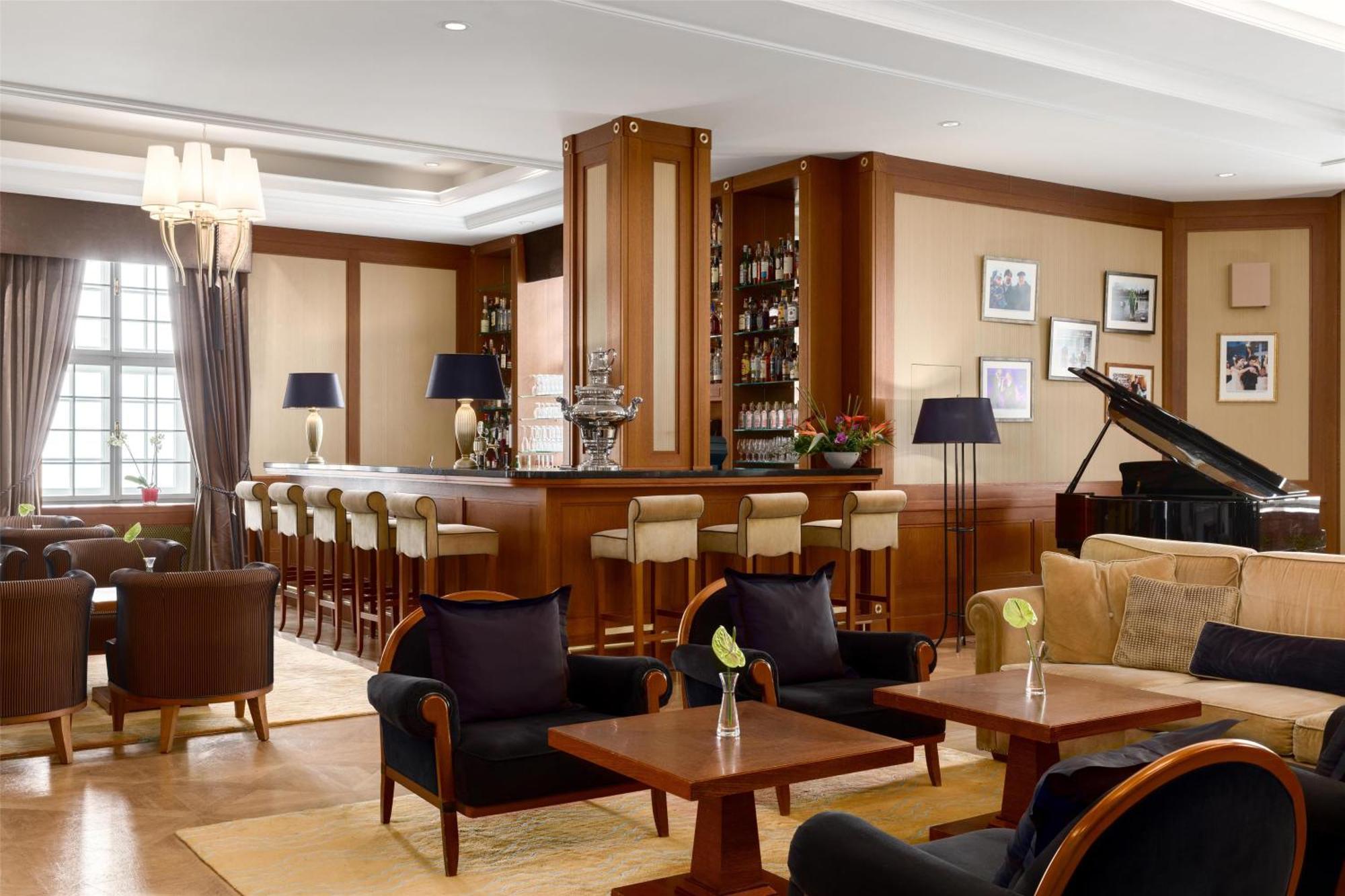 Grand Hotel Kempinski High Tatras Štrbské Pleso Екстериор снимка