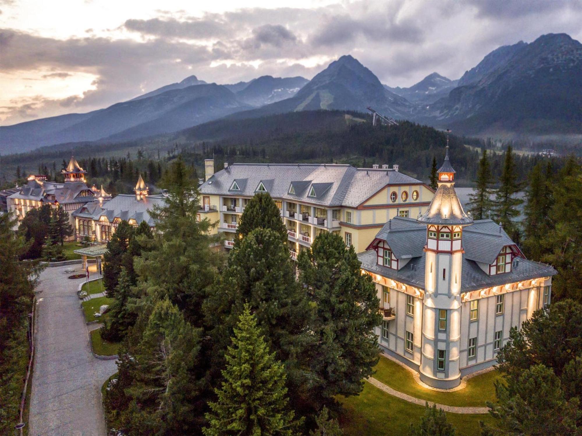 Grand Hotel Kempinski High Tatras Štrbské Pleso Екстериор снимка